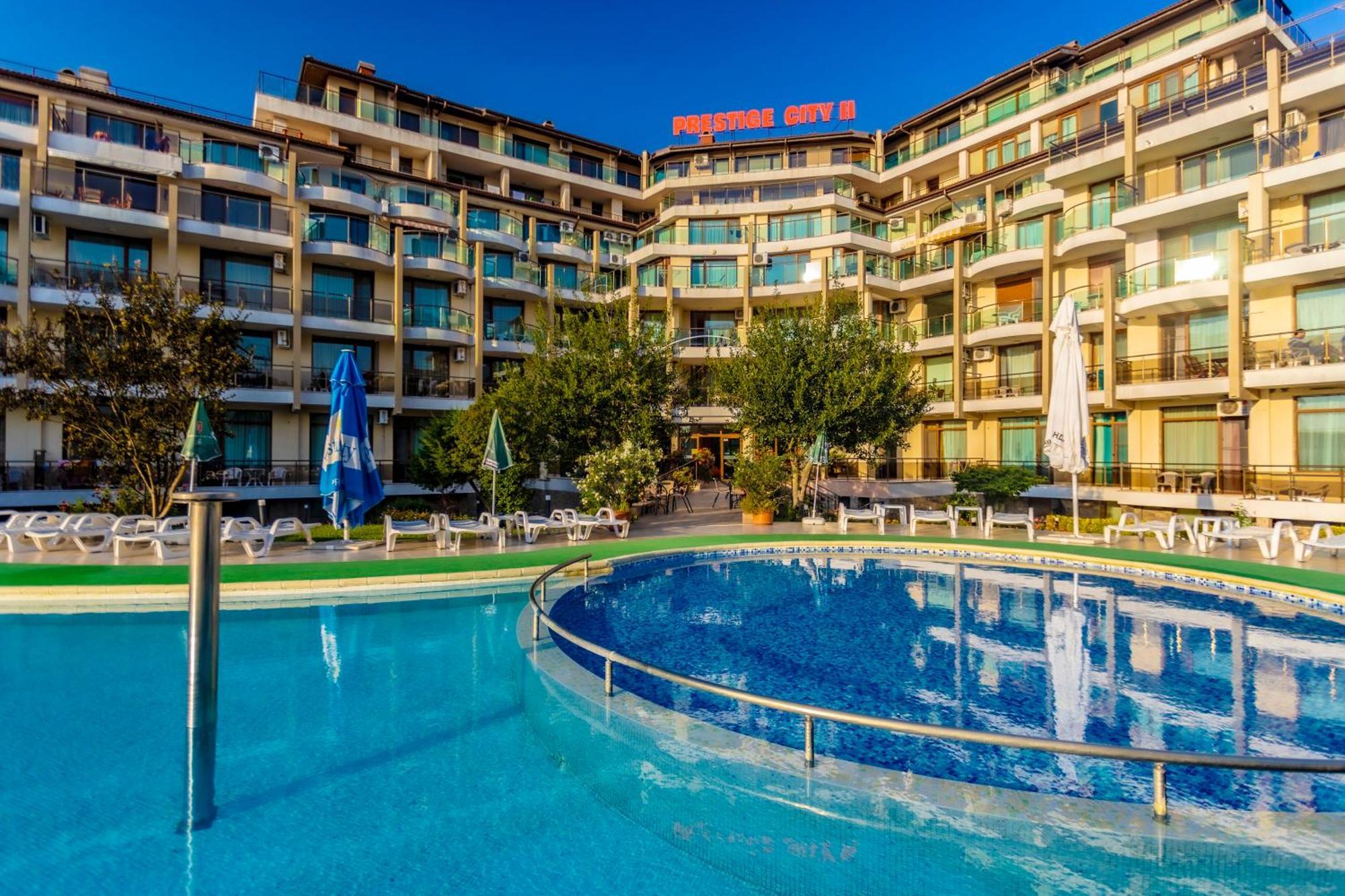 Aparthotel Hotel Prestige City II 프리모르스코 외부 사진