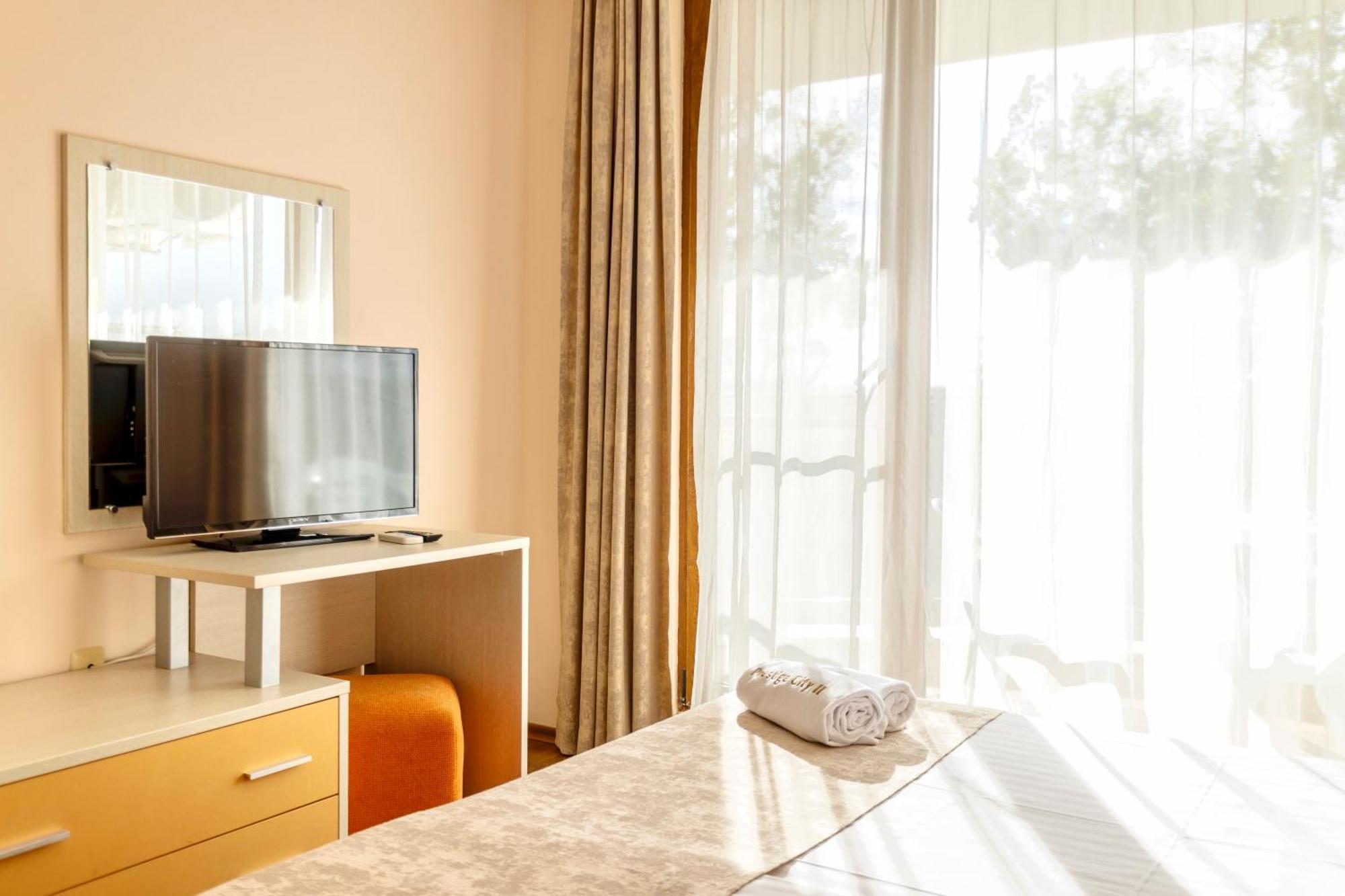 Aparthotel Hotel Prestige City II 프리모르스코 외부 사진